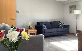 37 Farraline Court, City Centre apartment